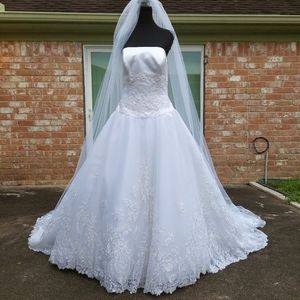 Mon Cheri White Strapless Tulle Ballgown Wedding Dress Sz 16
